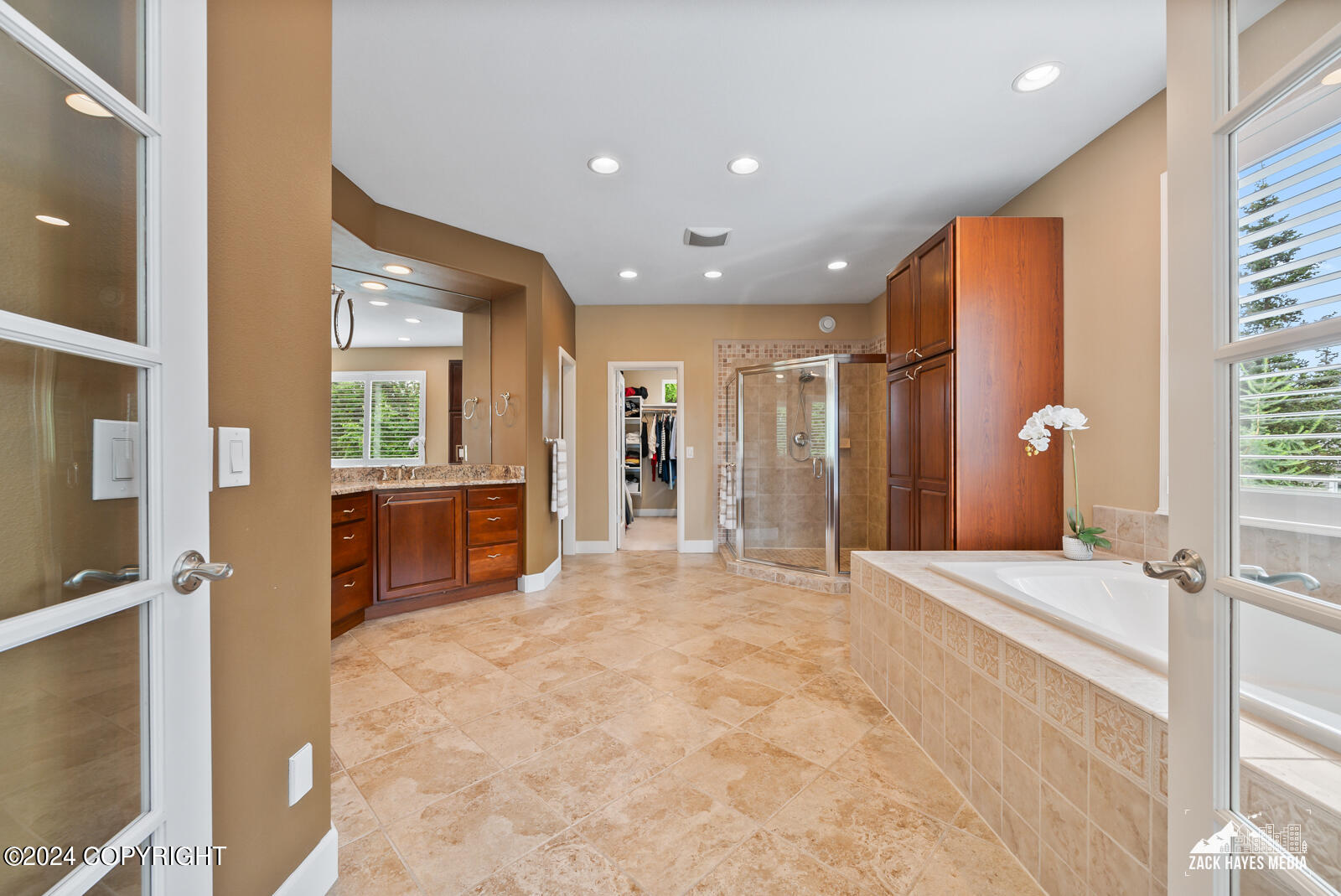 5578 Heritage Heights Drive