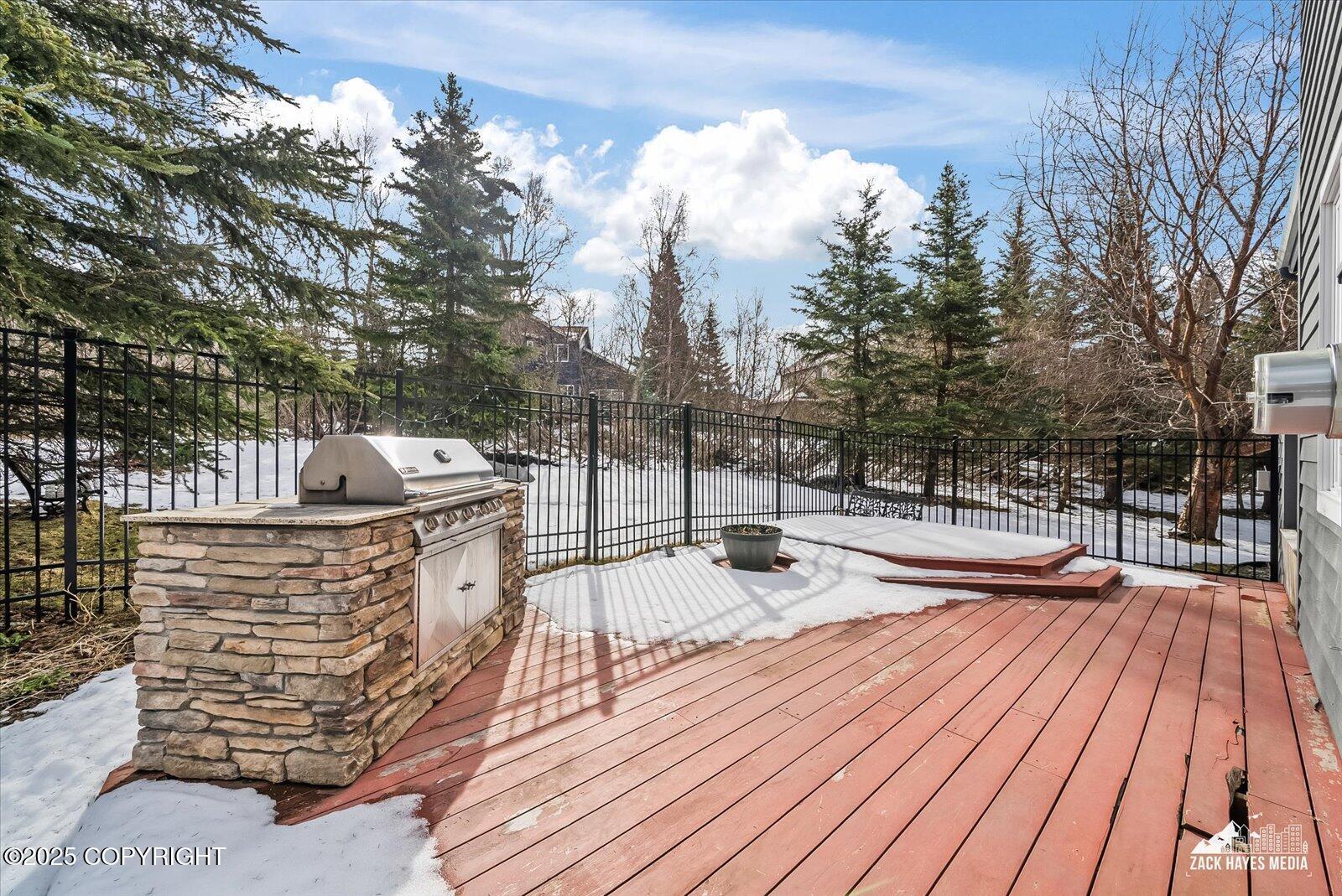 15827 Noble Point Drive