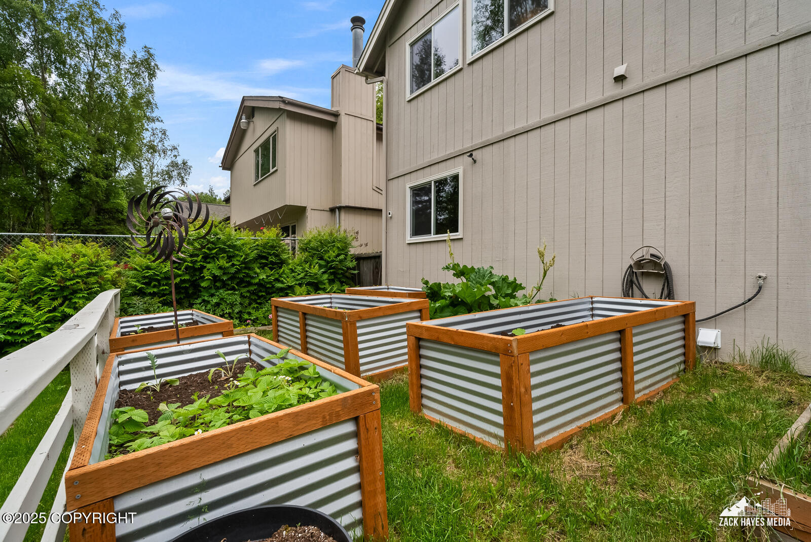 220 Mariner Drive