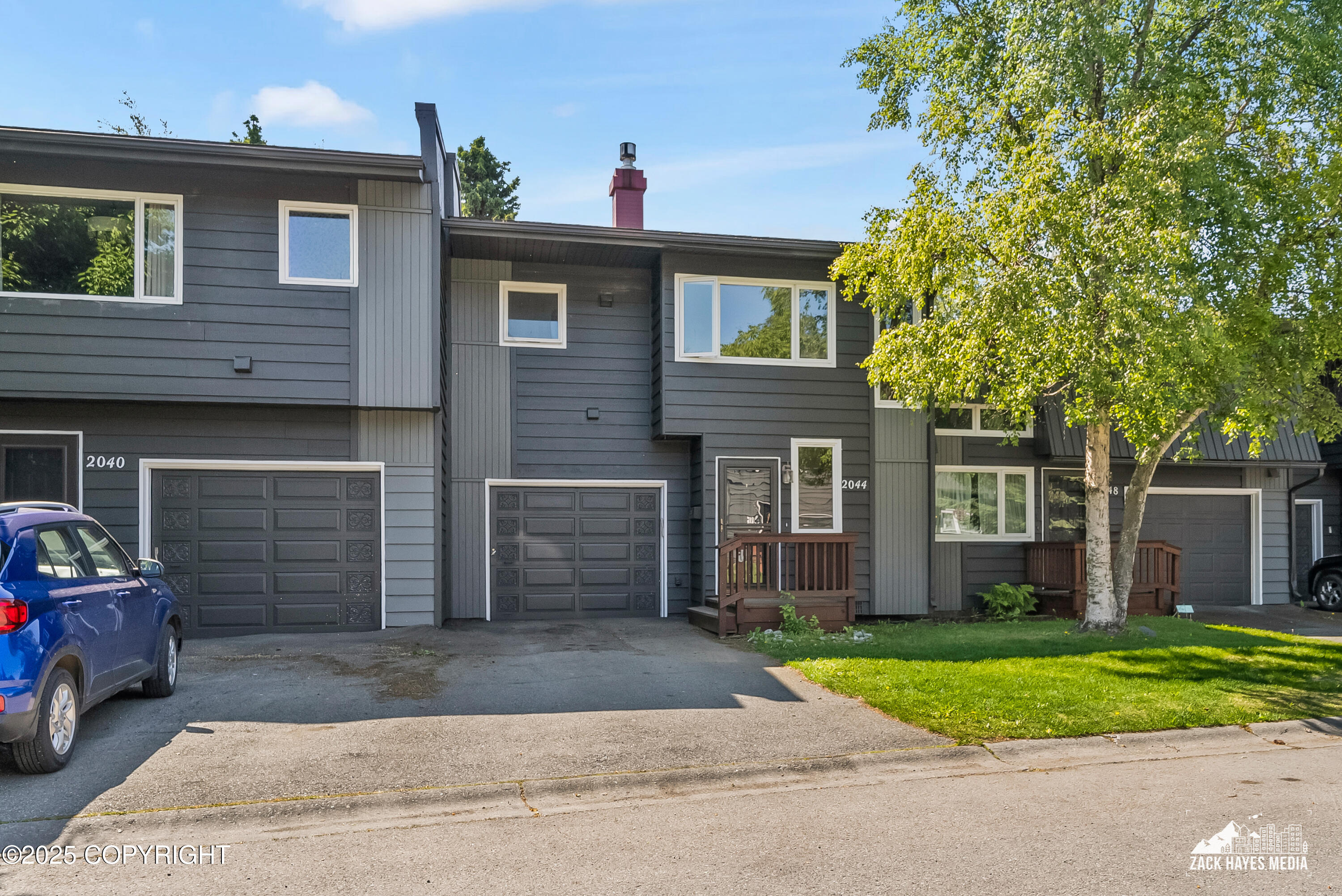 2044 Stonegate Circle