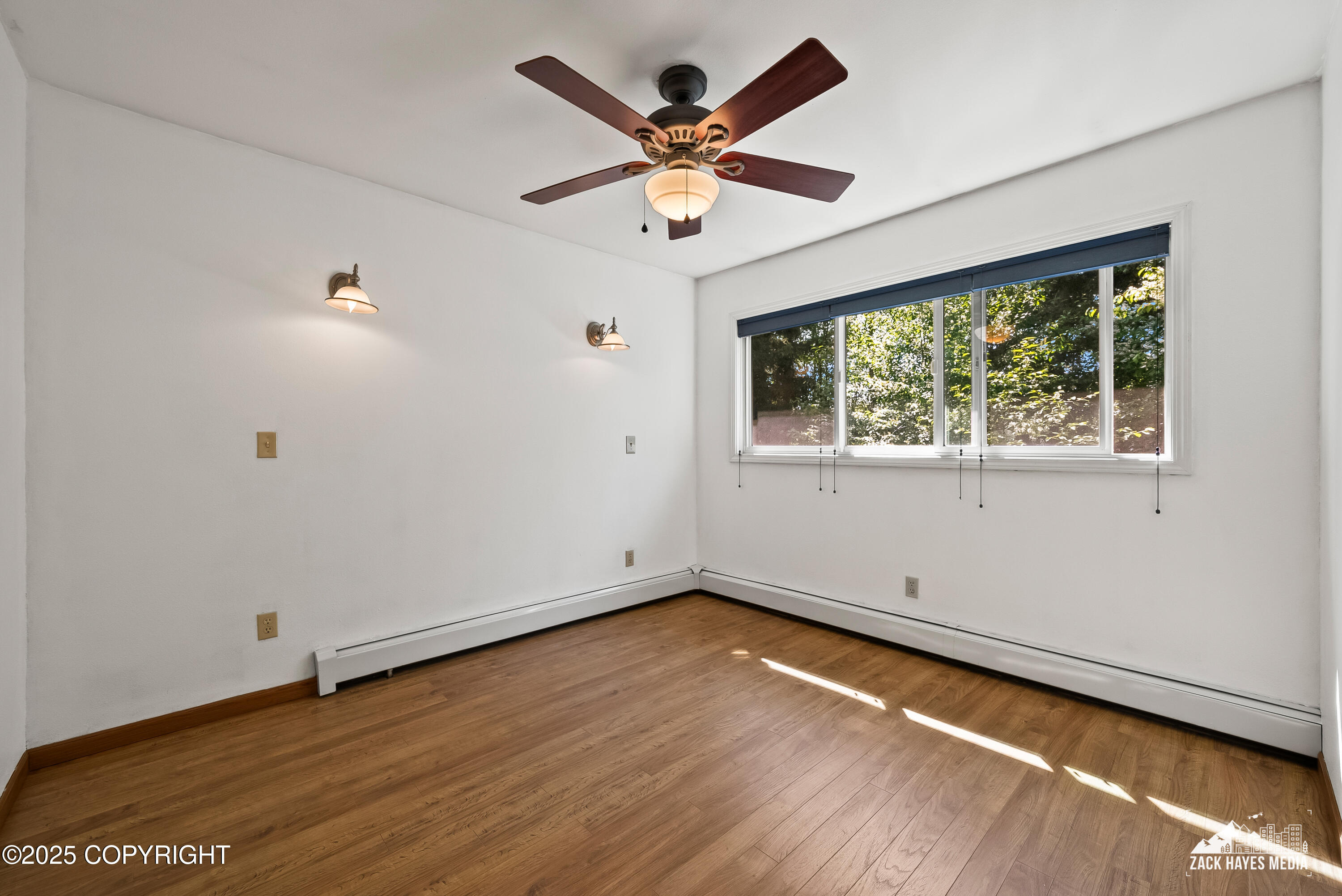 2044 Stonegate Circle