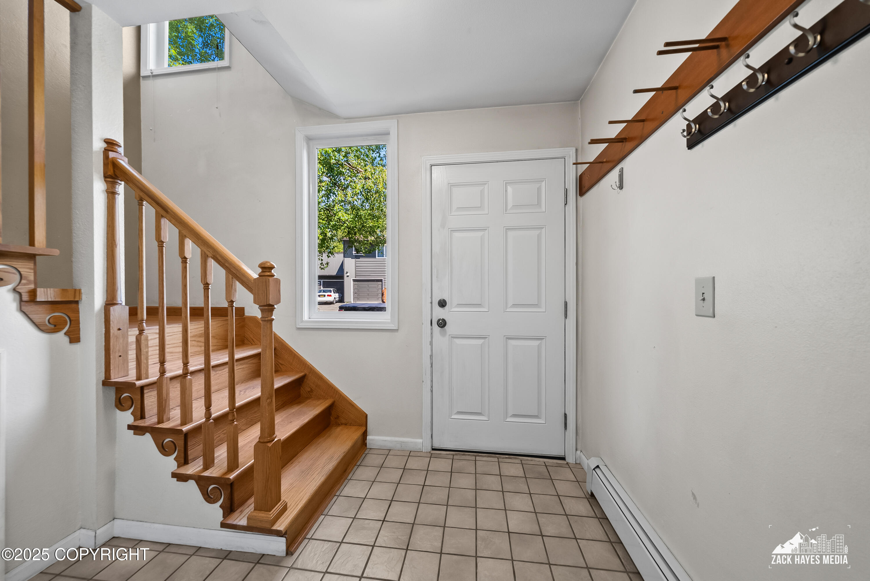 2044 Stonegate Circle