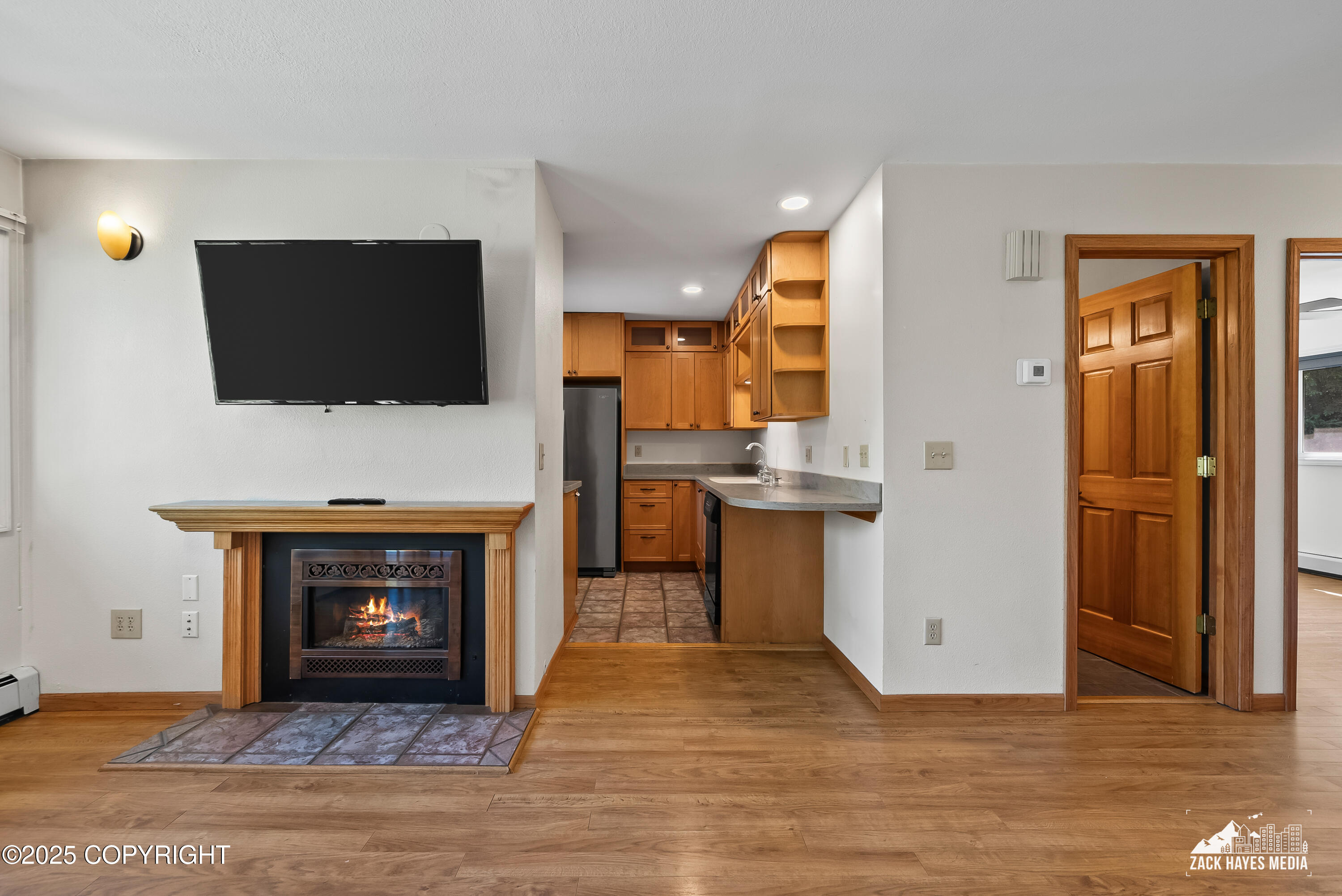 2044 Stonegate Circle