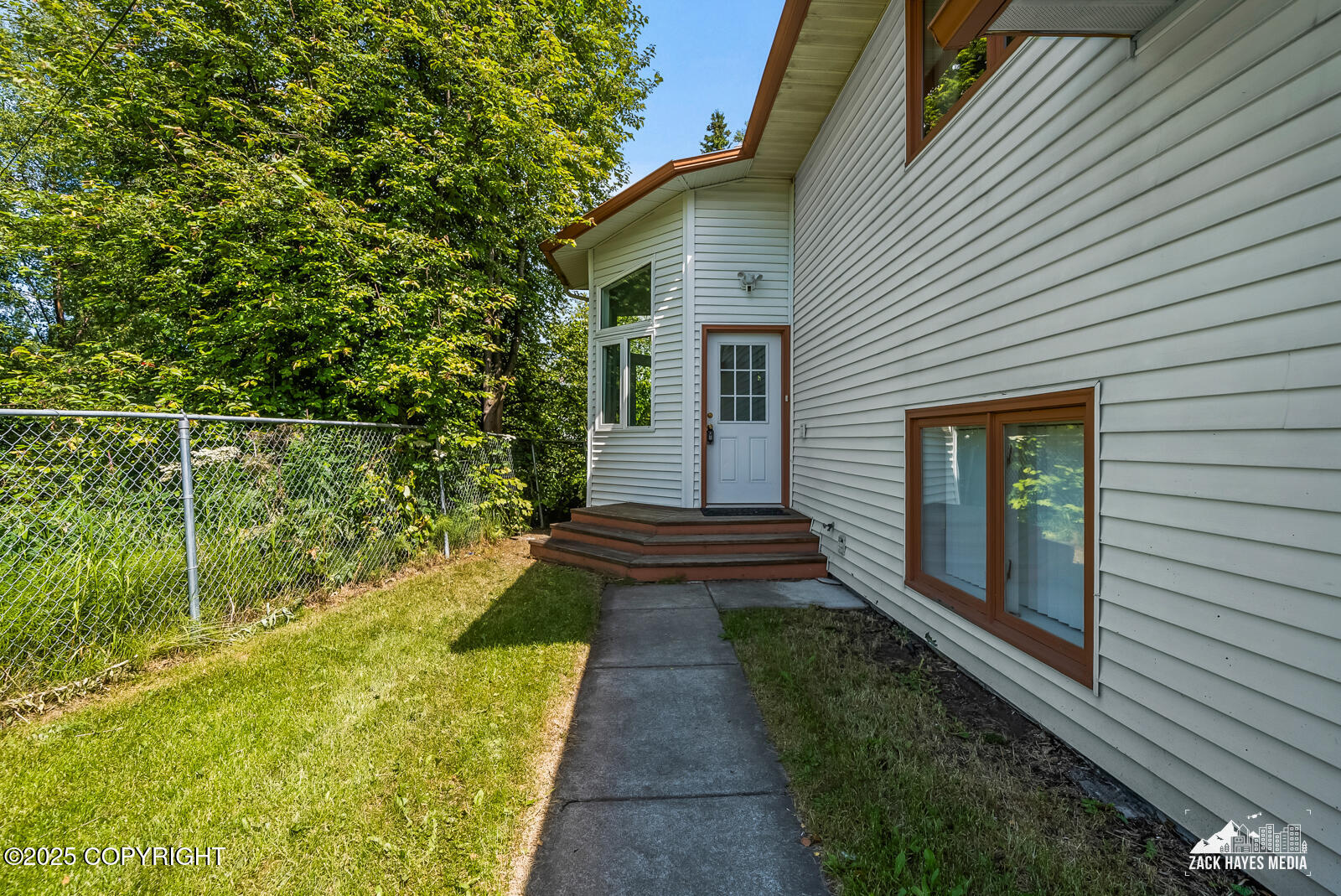 1521 Cache Drive