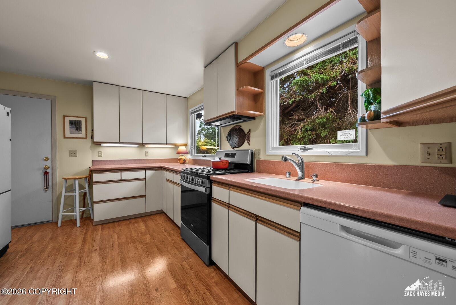 2601 Saint Elias Drive