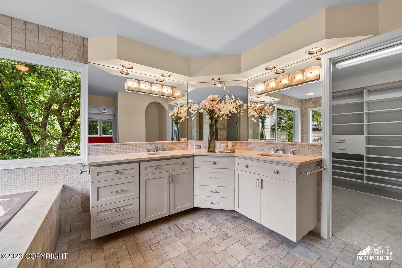 2904 Crows Nest Circle