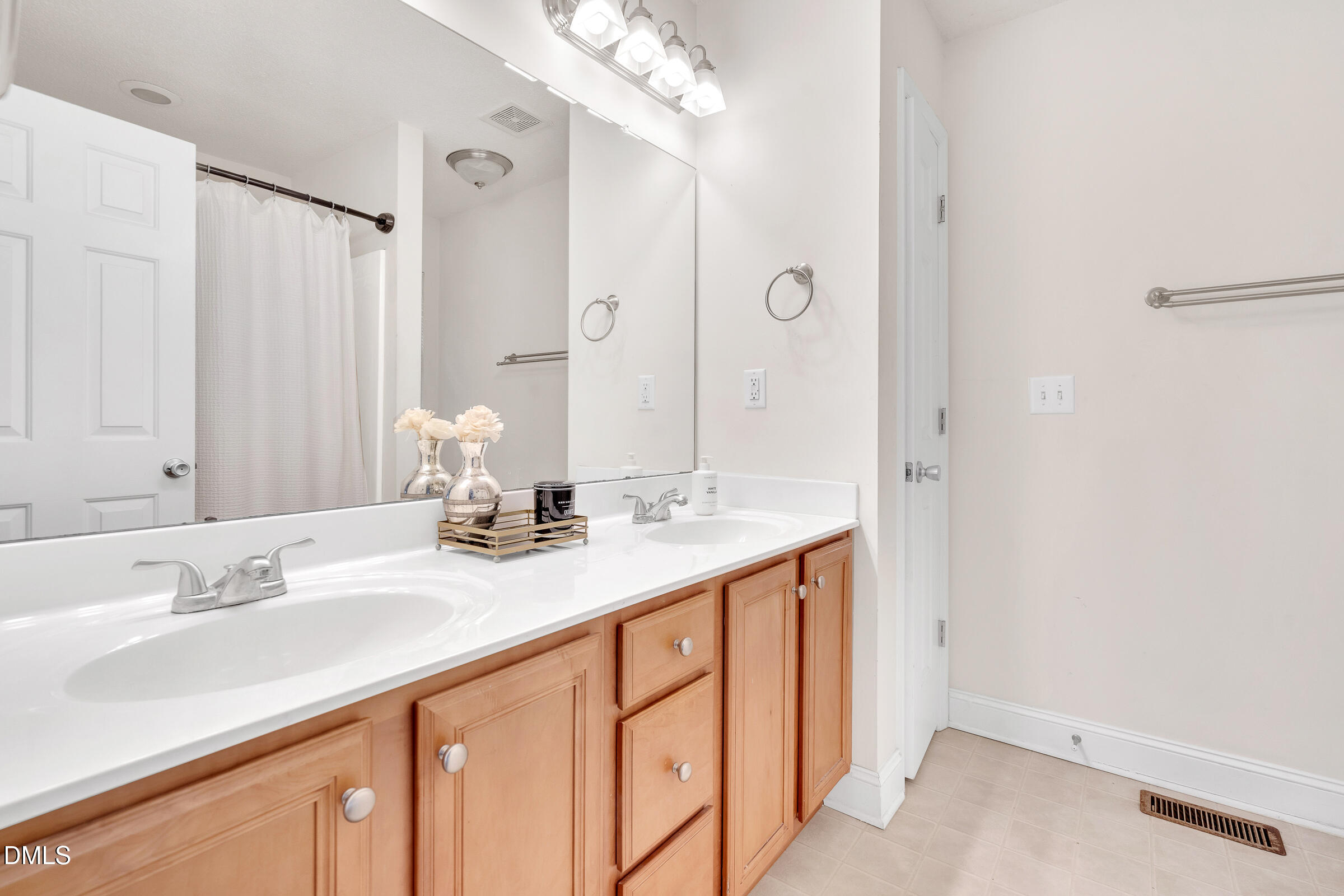 1309 Bungalow Avenue