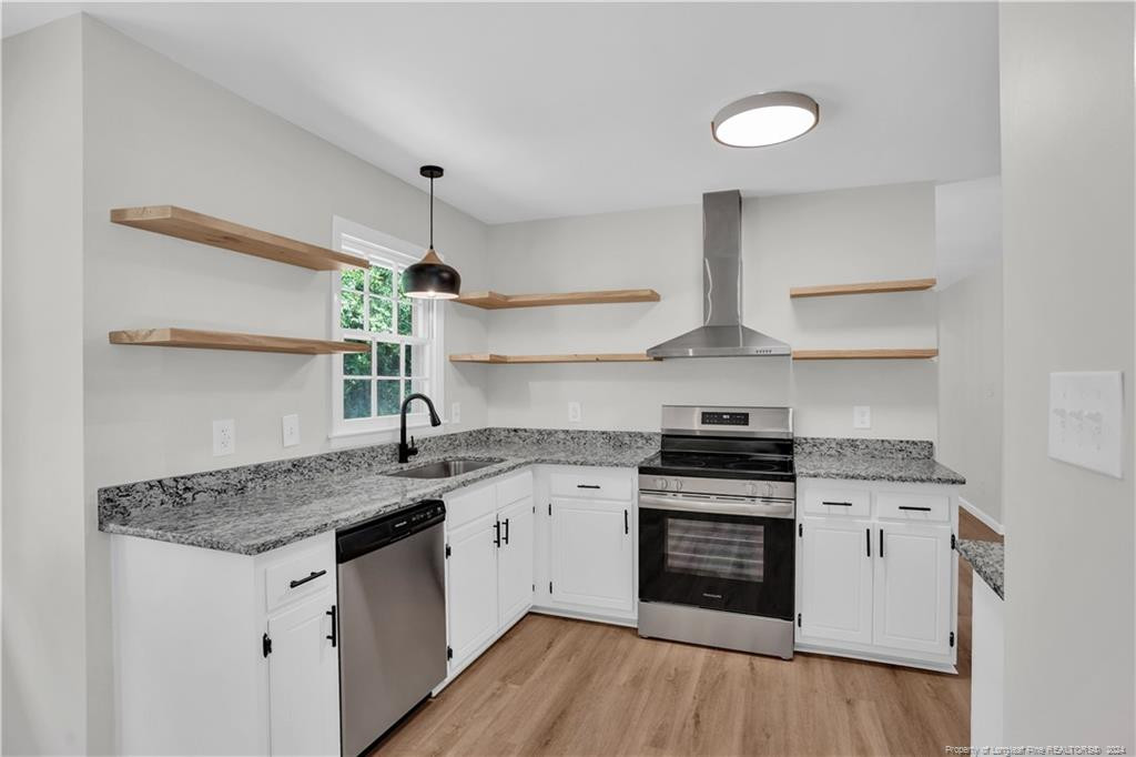 717 Curtis Cir Circle