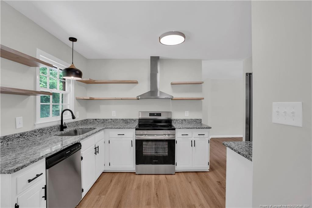 717 Curtis Cir Circle