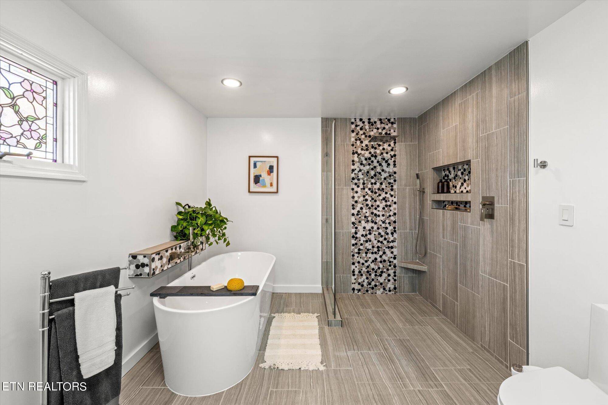 12319 River Oaks Point