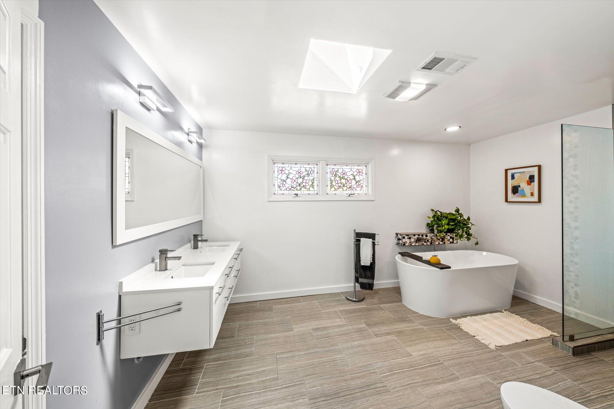 12319 River Oaks Point