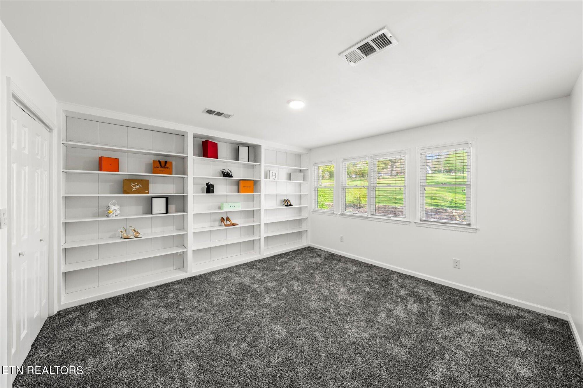 12319 River Oaks Point