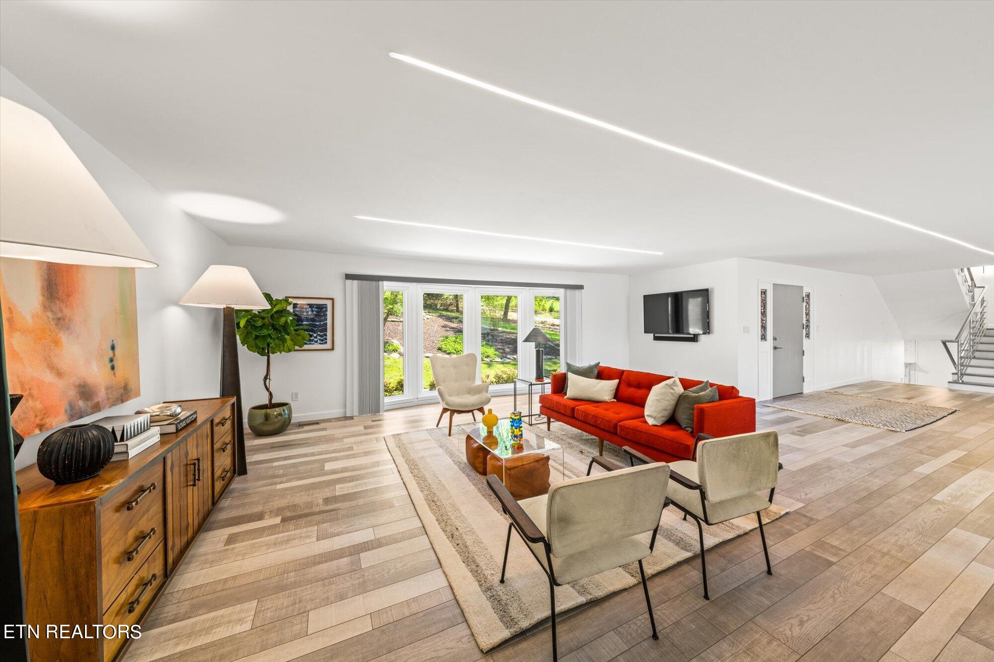 12319 River Oaks Point