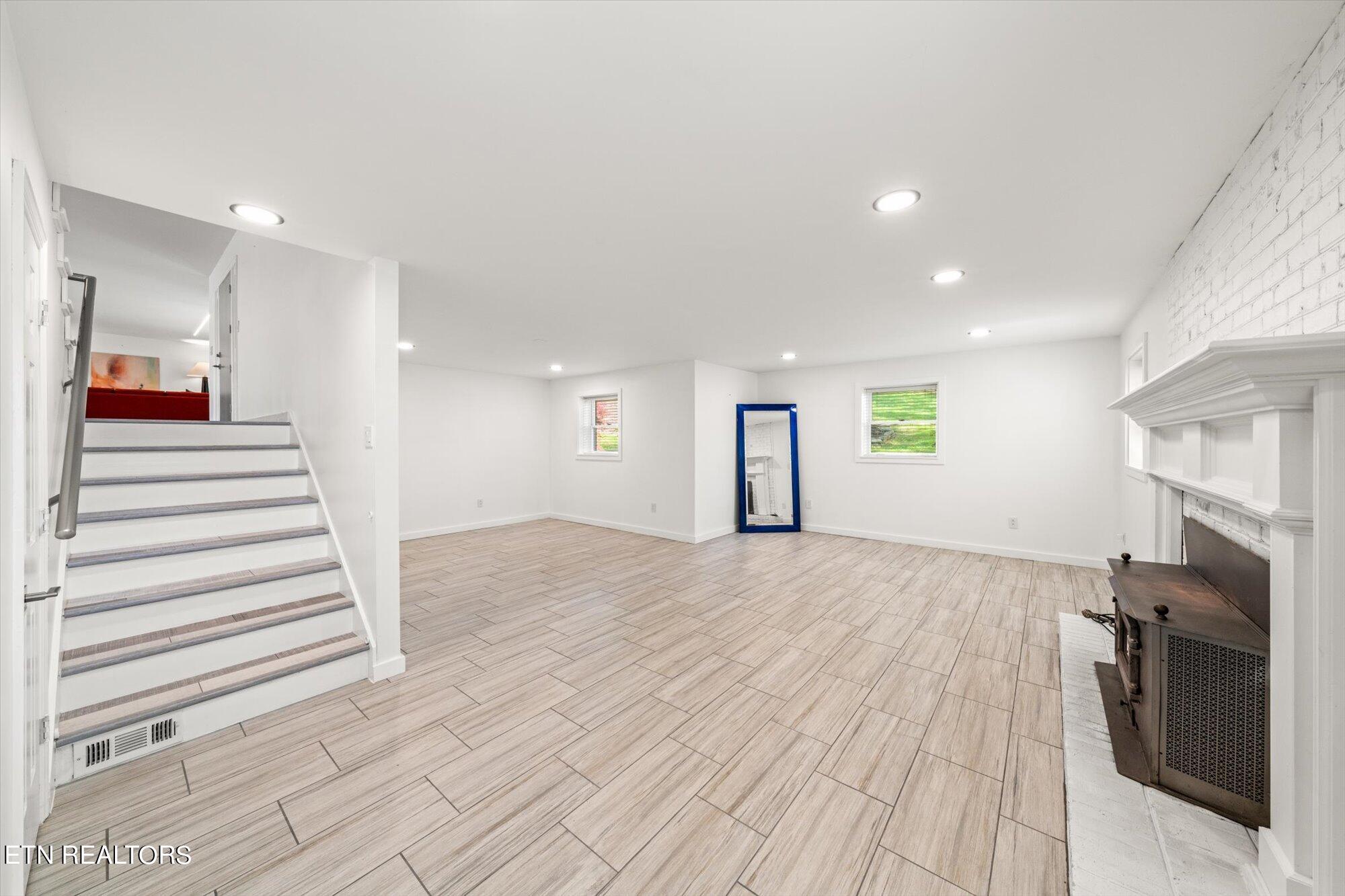 12319 River Oaks Point