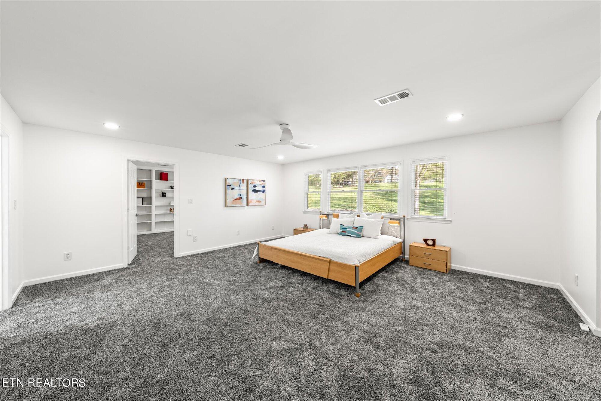 12319 River Oaks Point