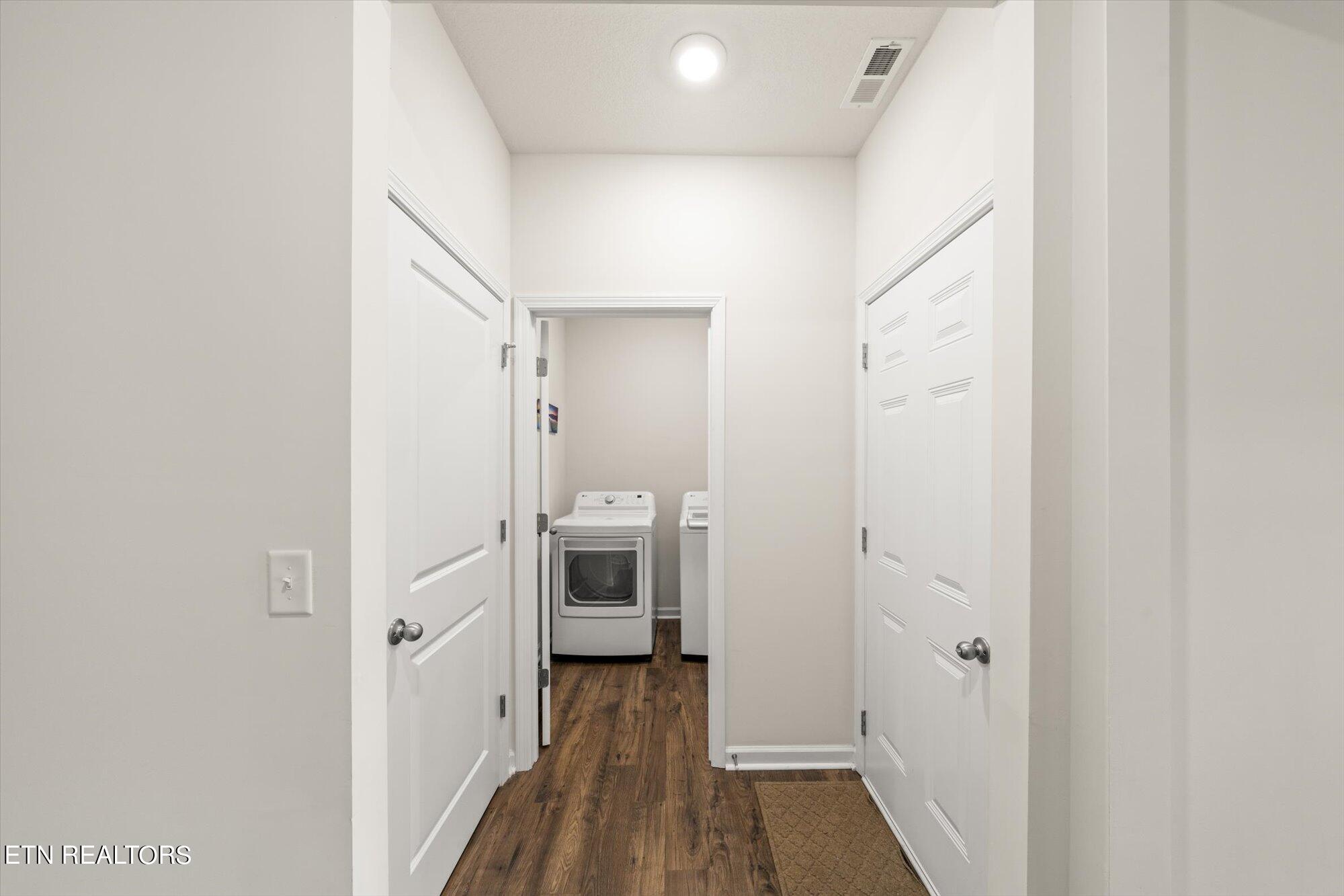 1203 Hampton Place Circle