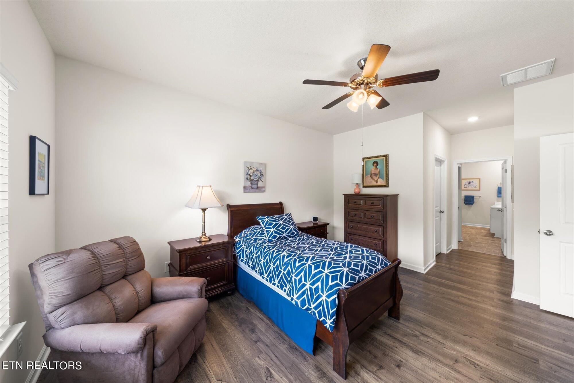 1203 Hampton Place Circle