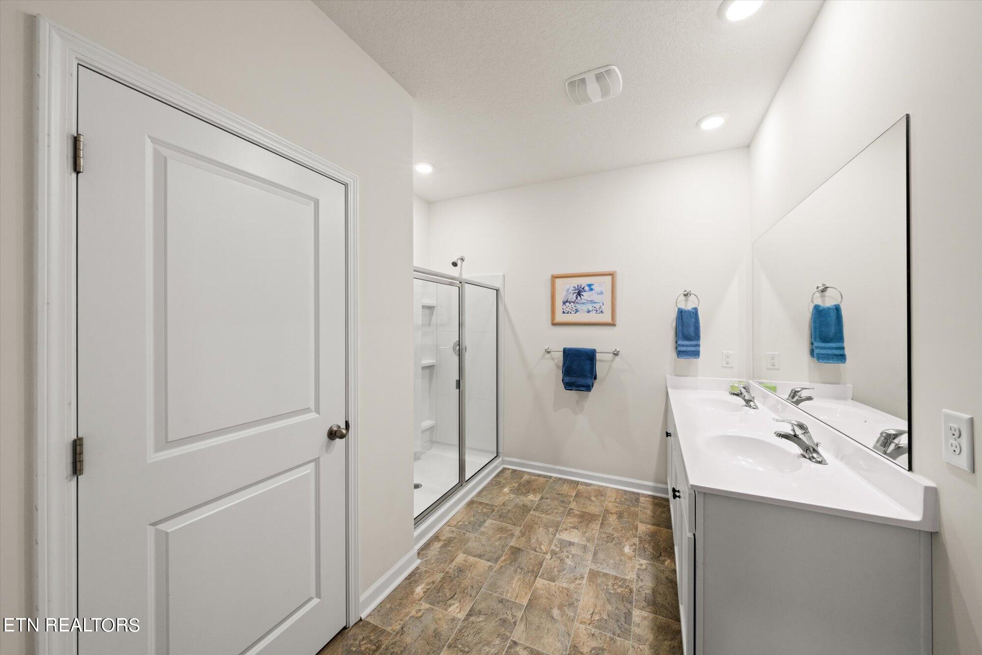 1203 Hampton Place Circle