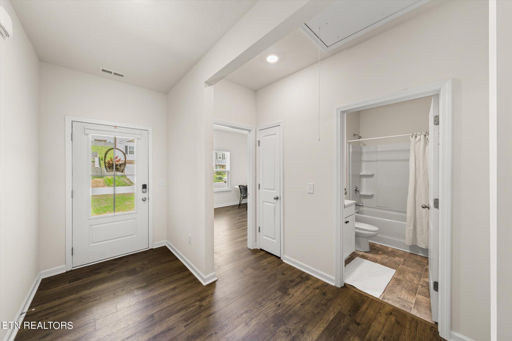 1203 Hampton Place Circle