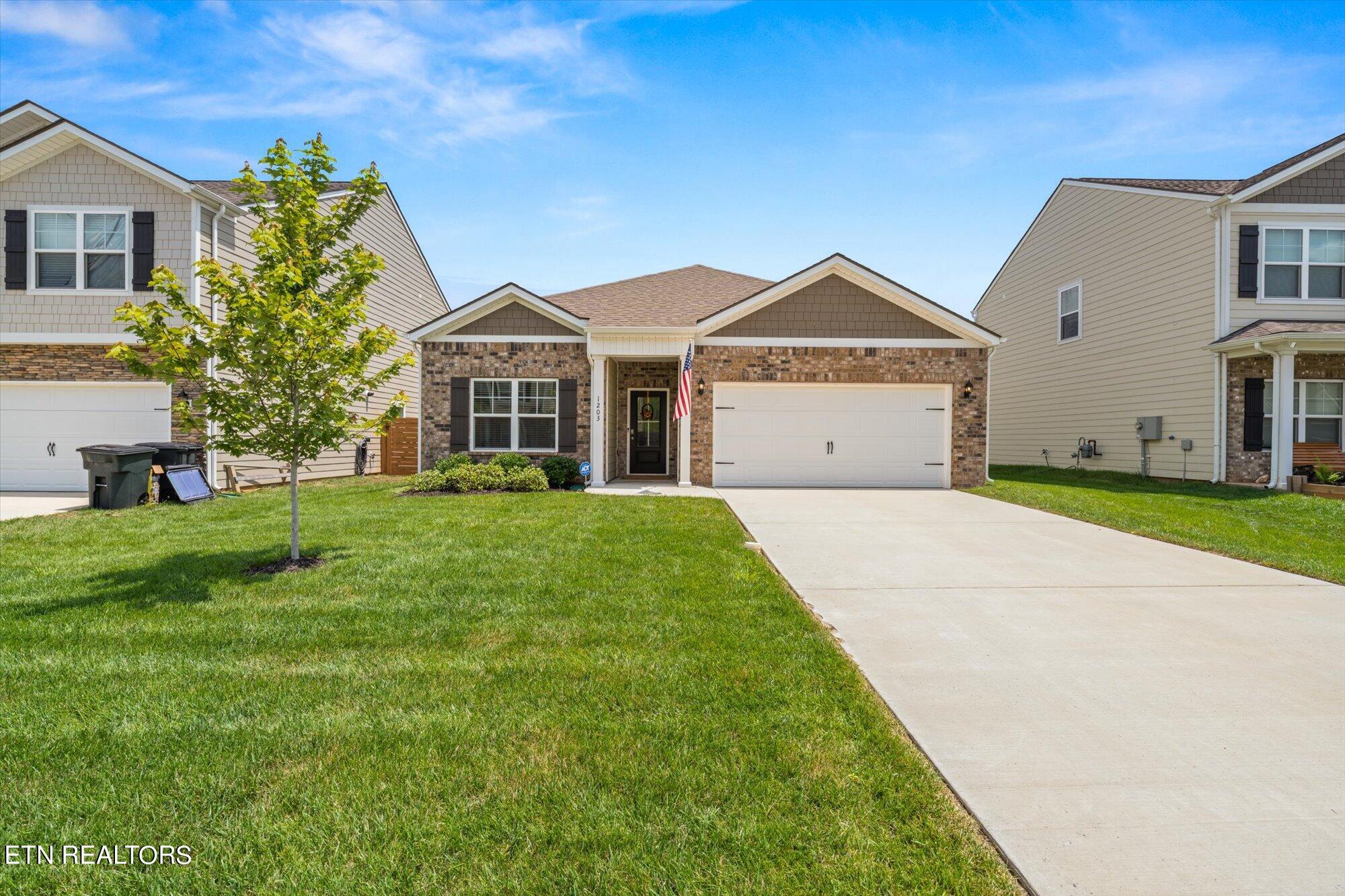 1203 Hampton Place Circle