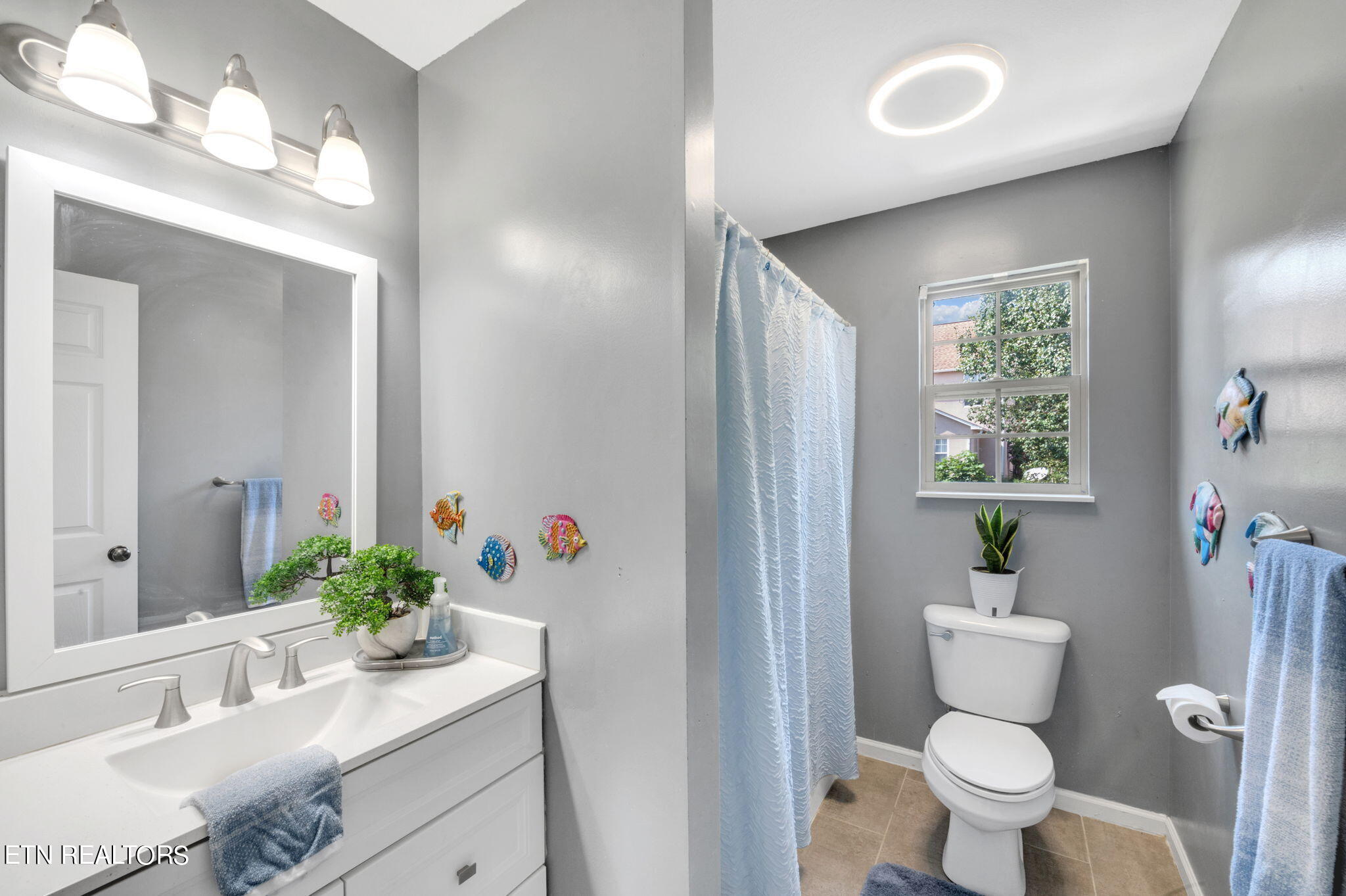 9913 Coral Springs Lane