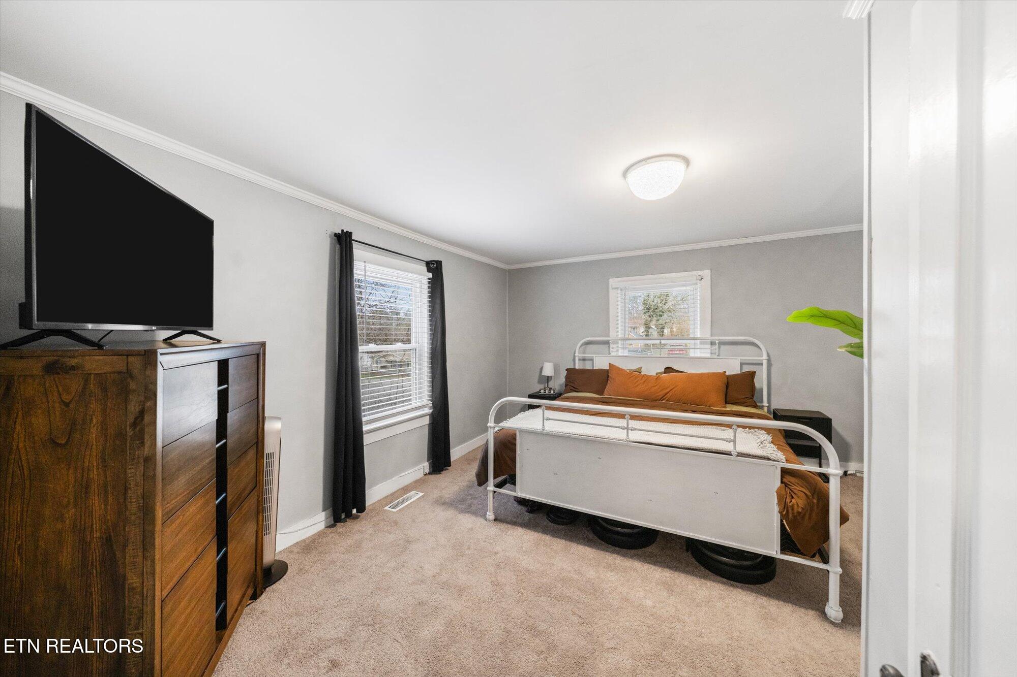 4913 Landbrook Drive