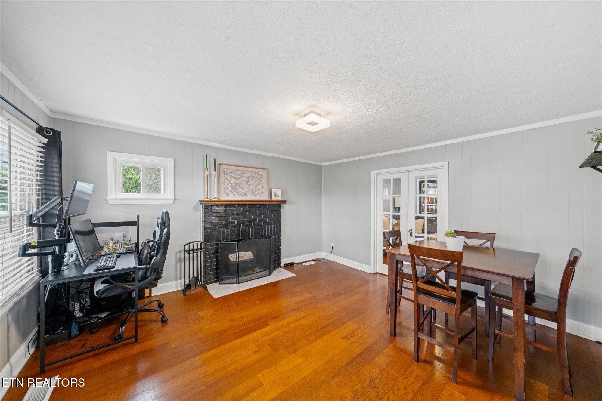 4913 Landbrook Drive