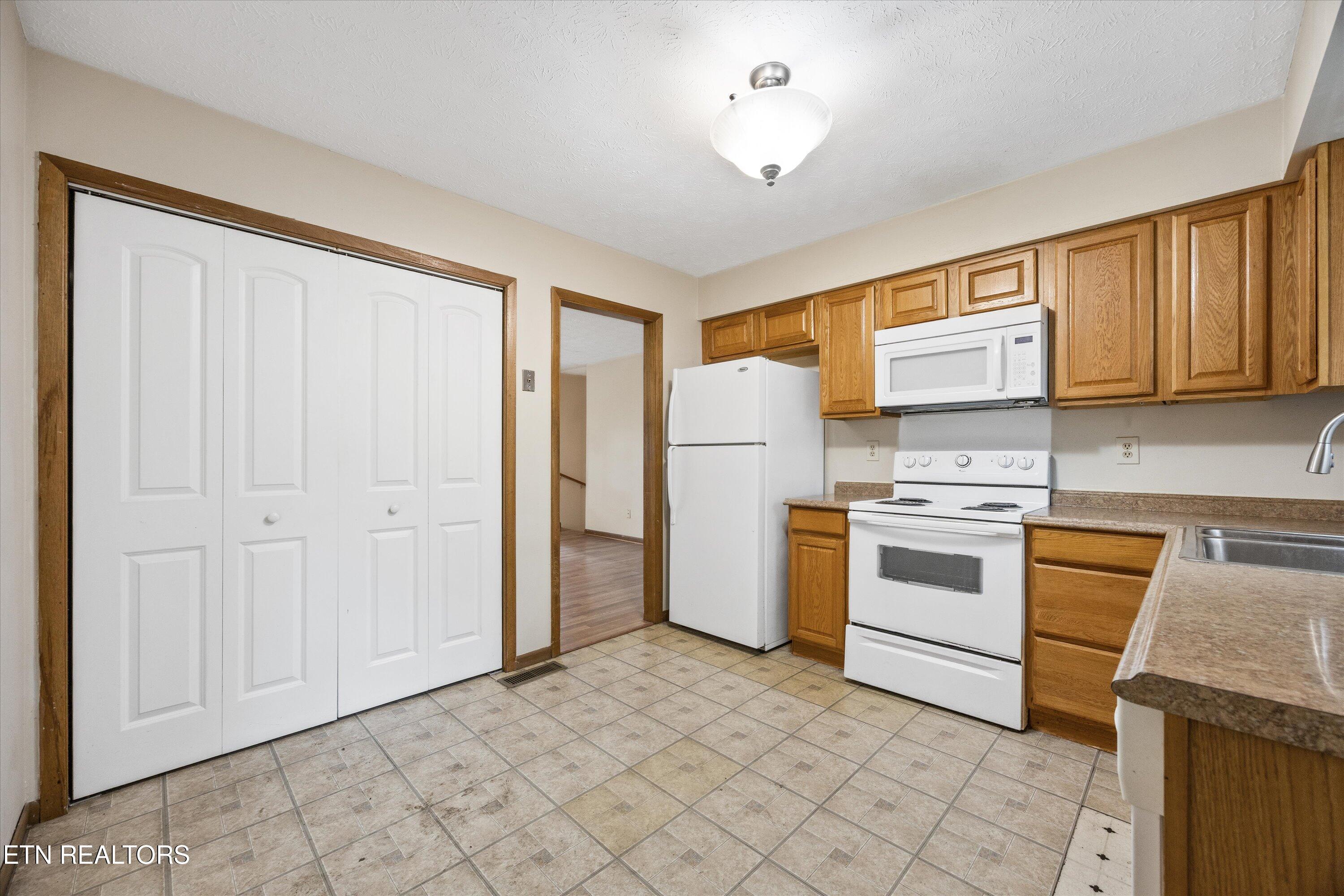 518 W Beaver Creek Drive