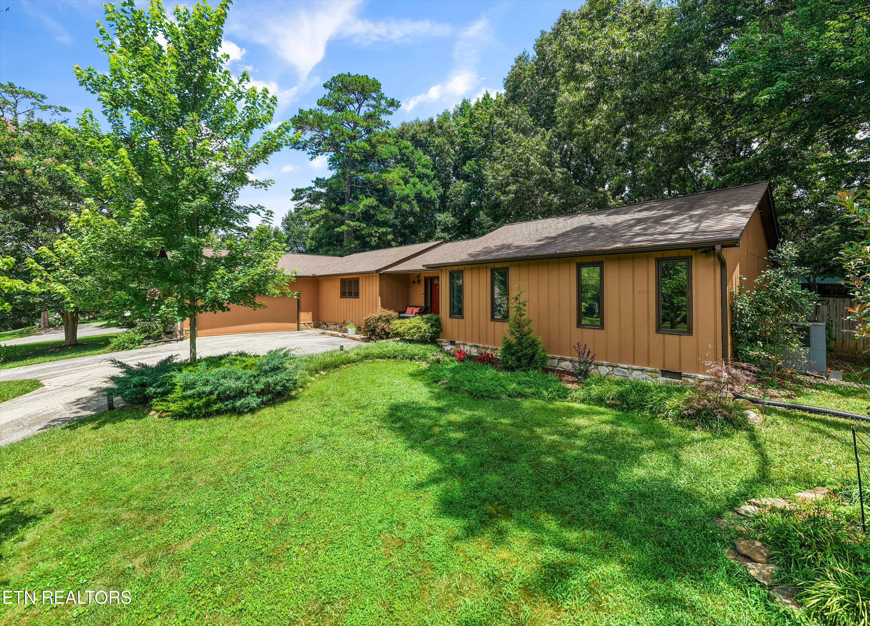 612 Laurel Valley Rd