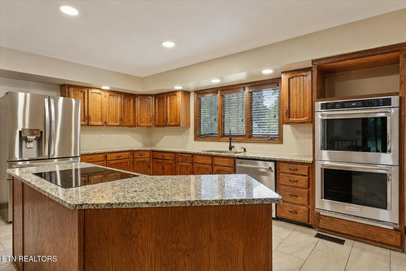 612 Laurel Valley Rd