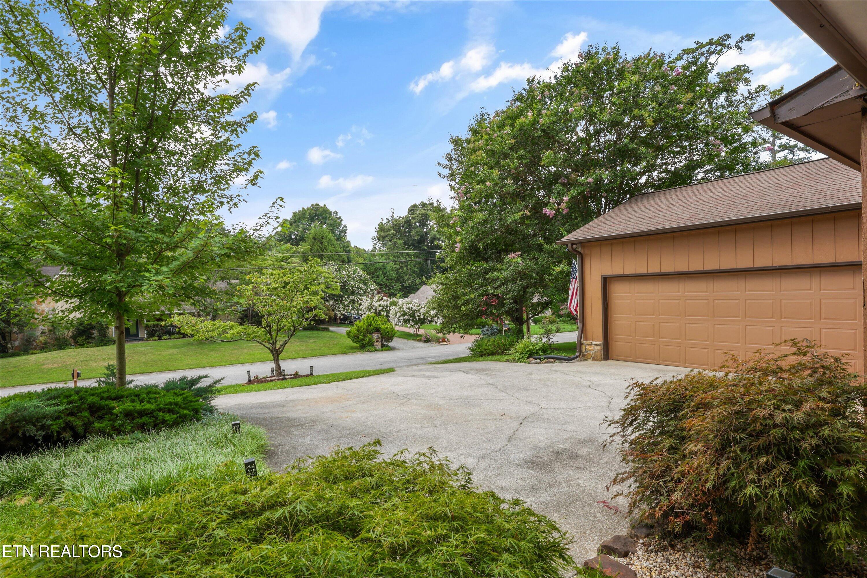 612 Laurel Valley Rd