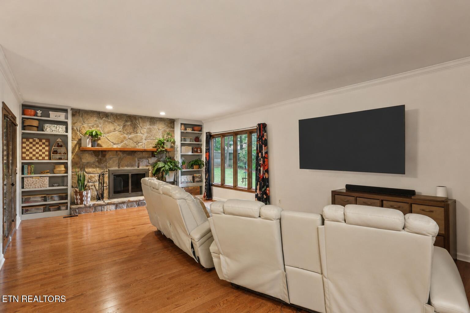 612 Laurel Valley Rd