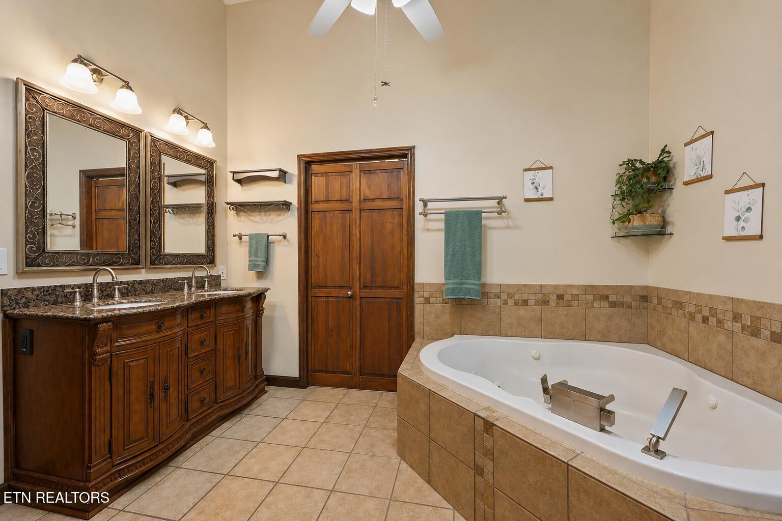 612 Laurel Valley Rd
