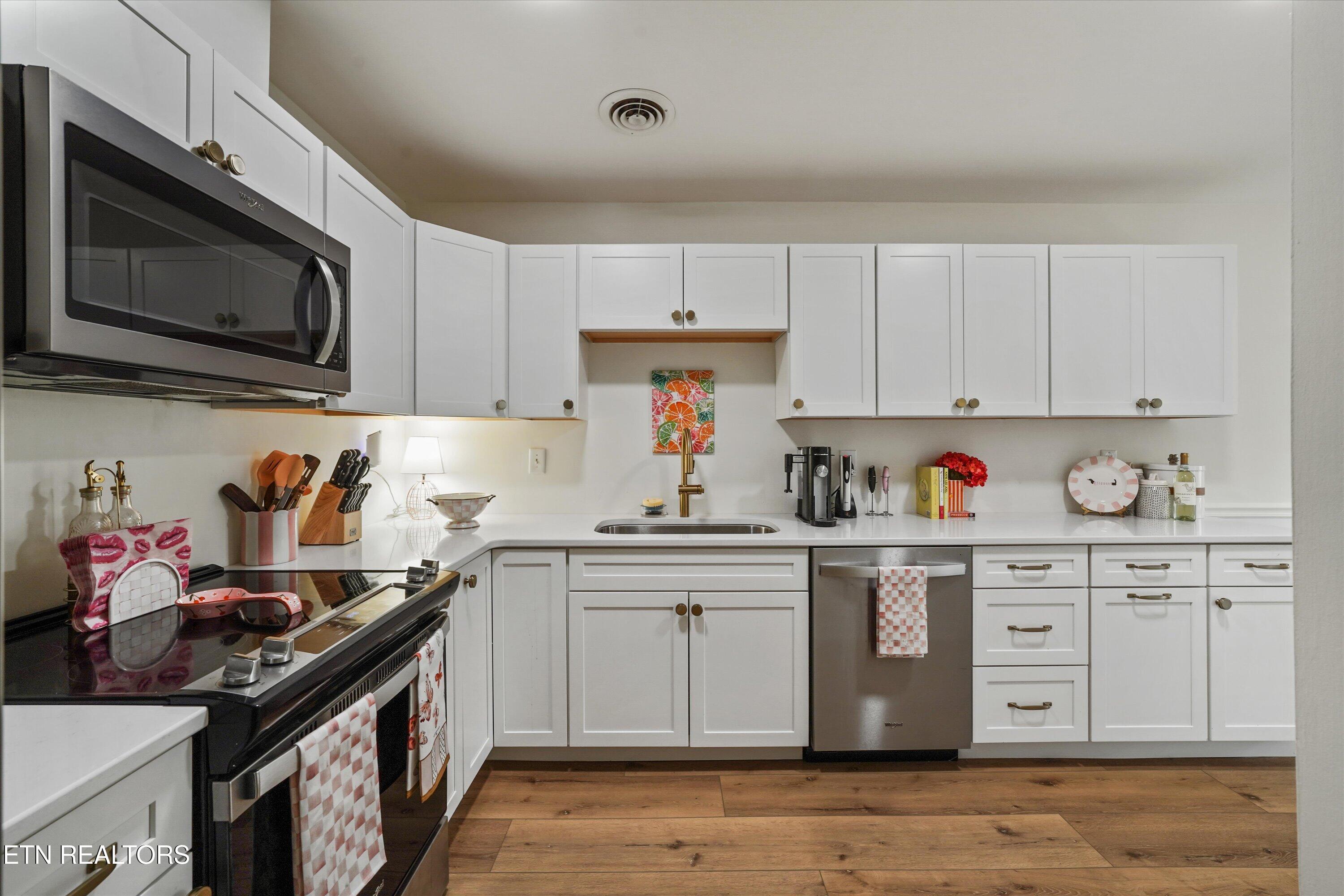 7822 Village Drive