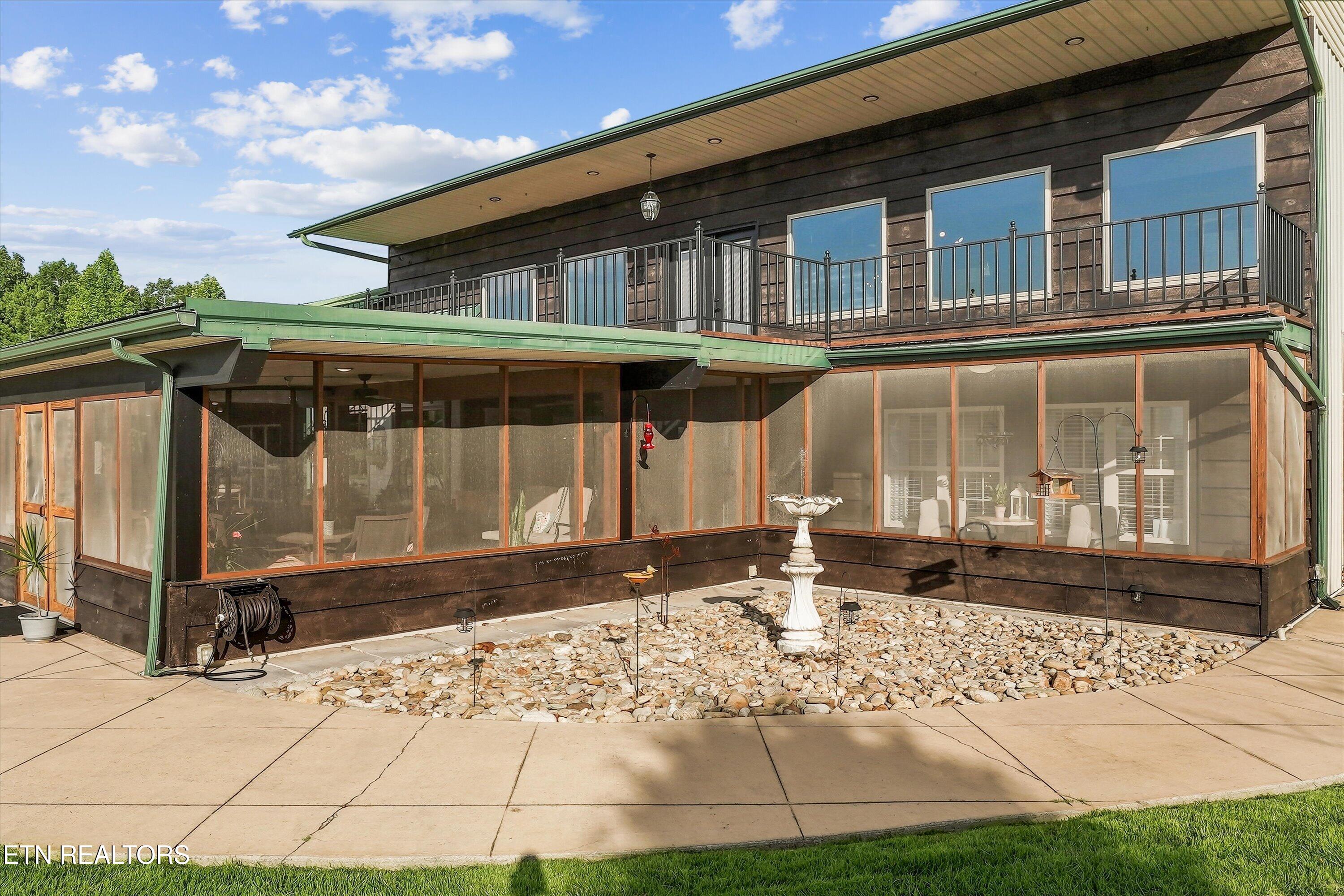 229 Bowers Rd