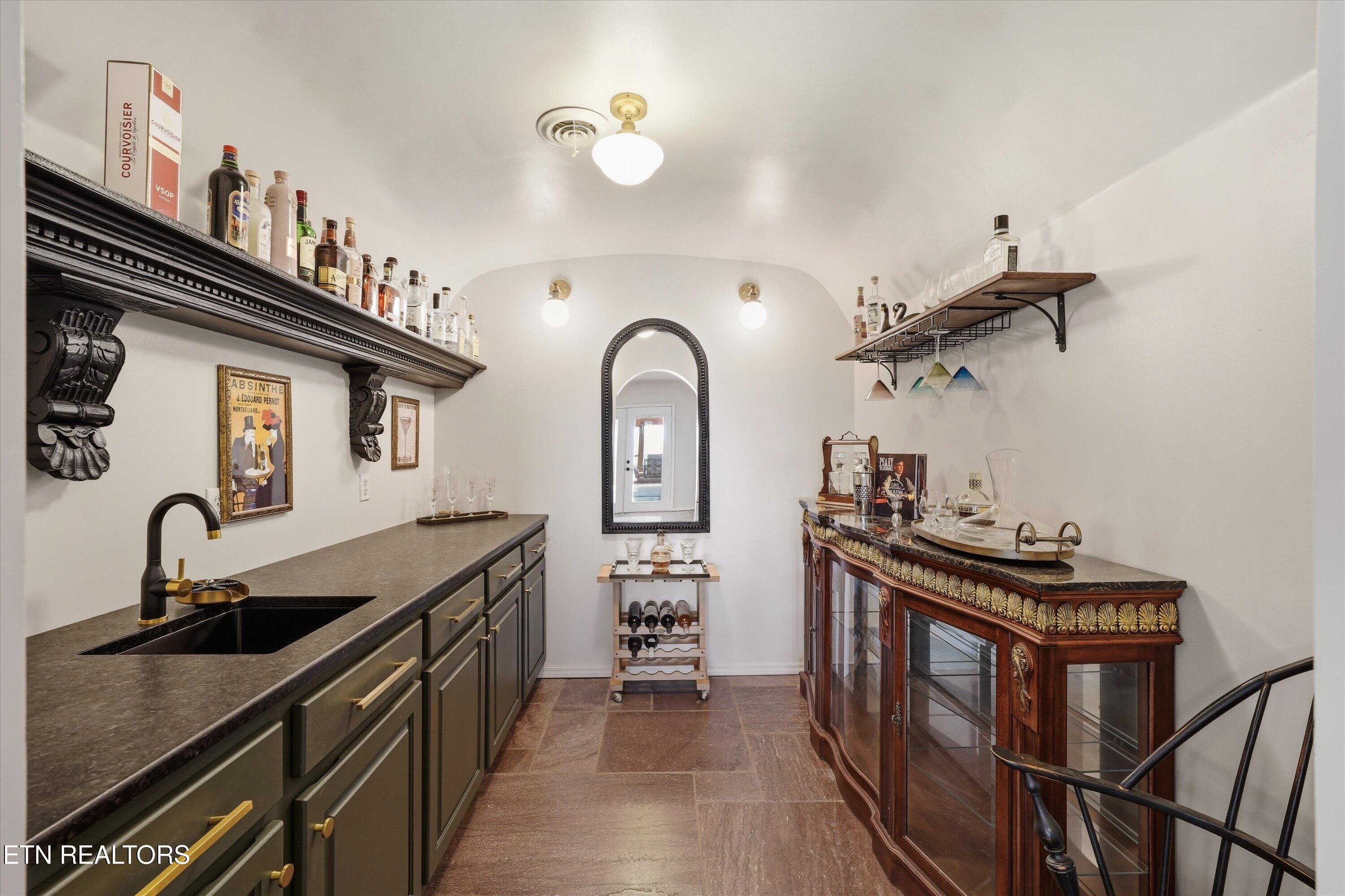 229 Bowers Rd