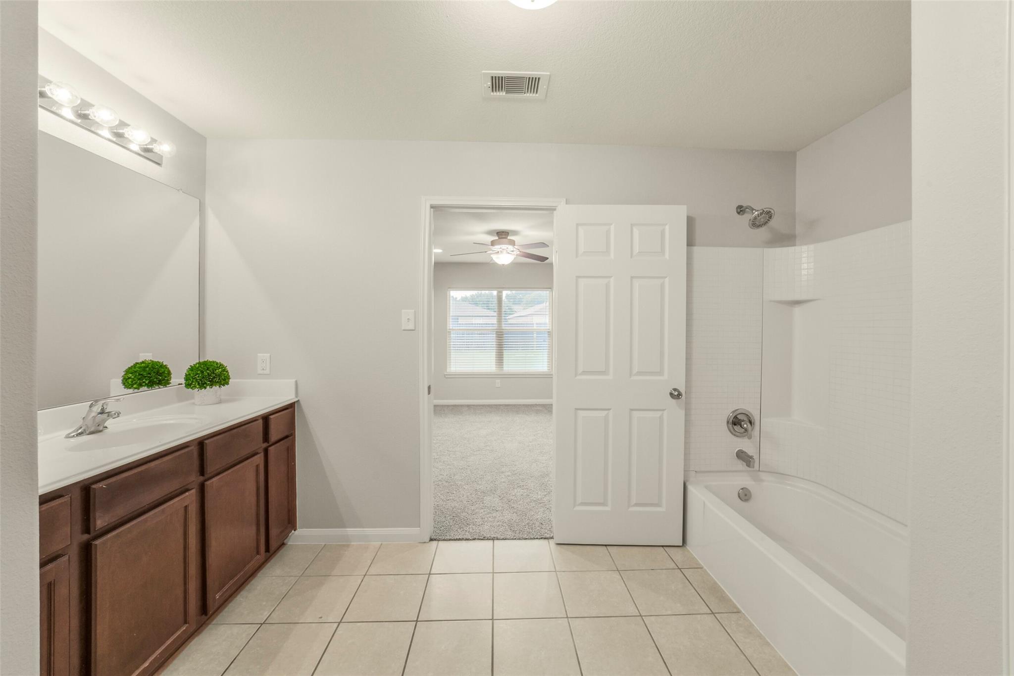 30815 W Lost Creek Boulevard