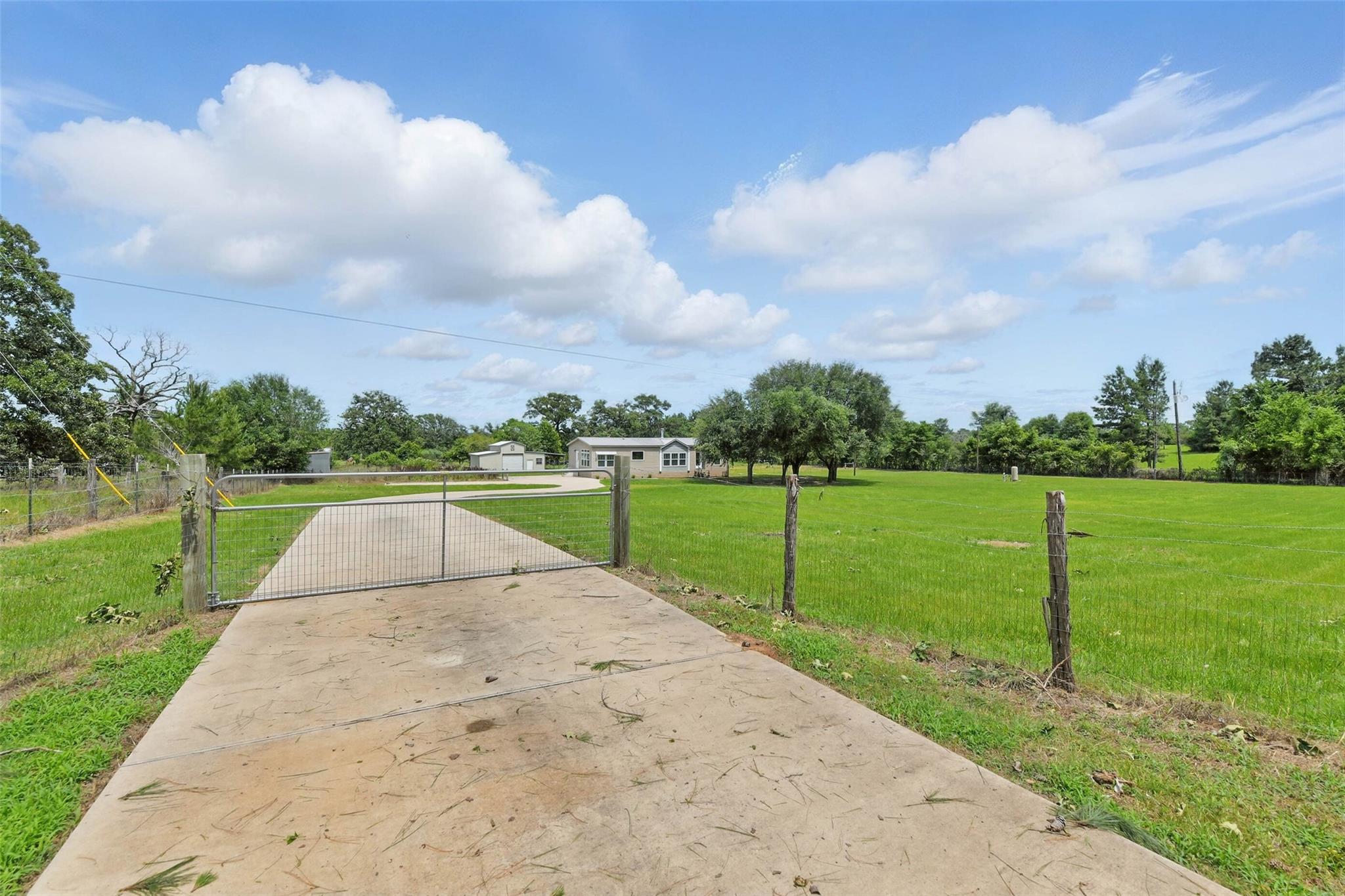 960 N Fm 1486 Road