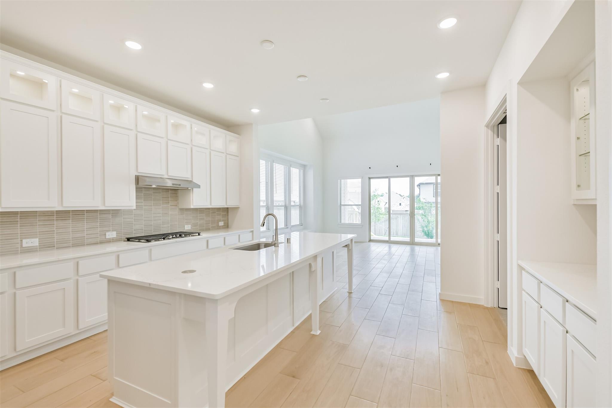 27027 W Rustlers Bend