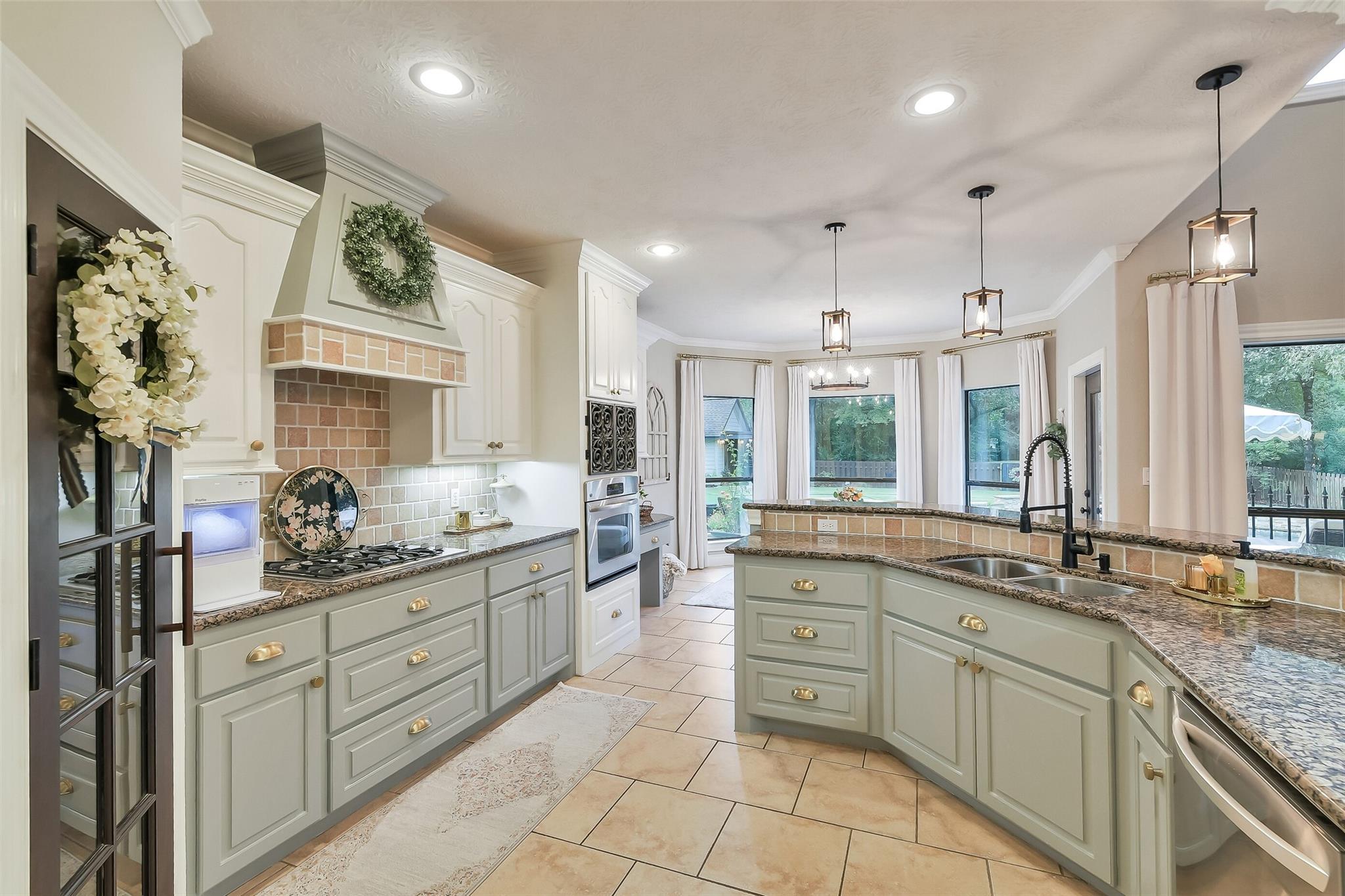 11373 Majestic Drive