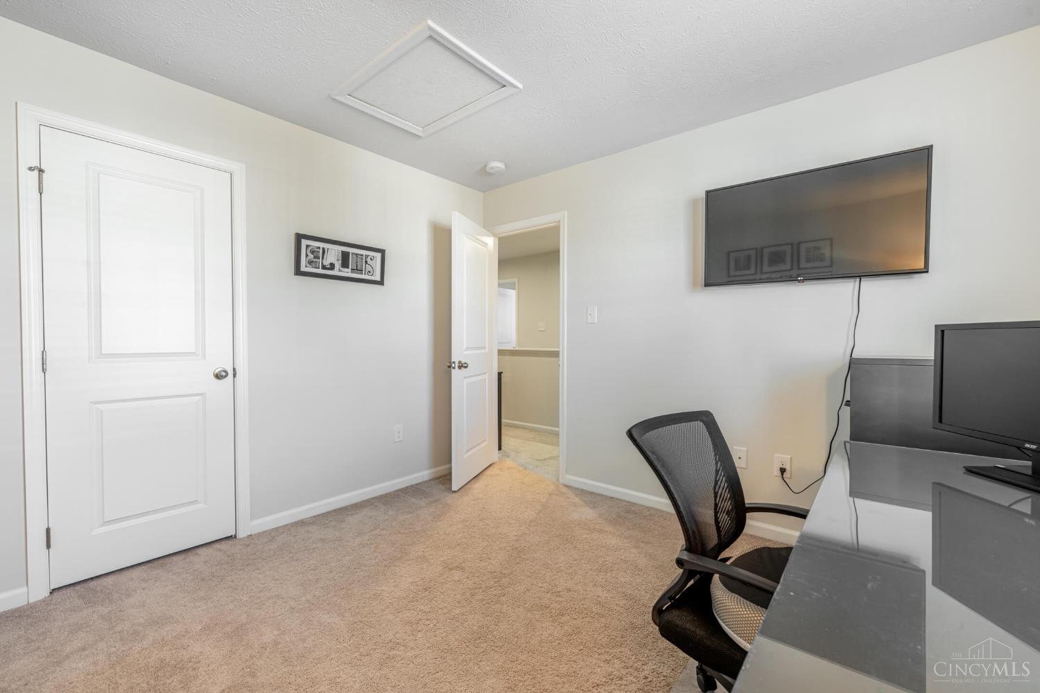 5750 Woodcreek Drive