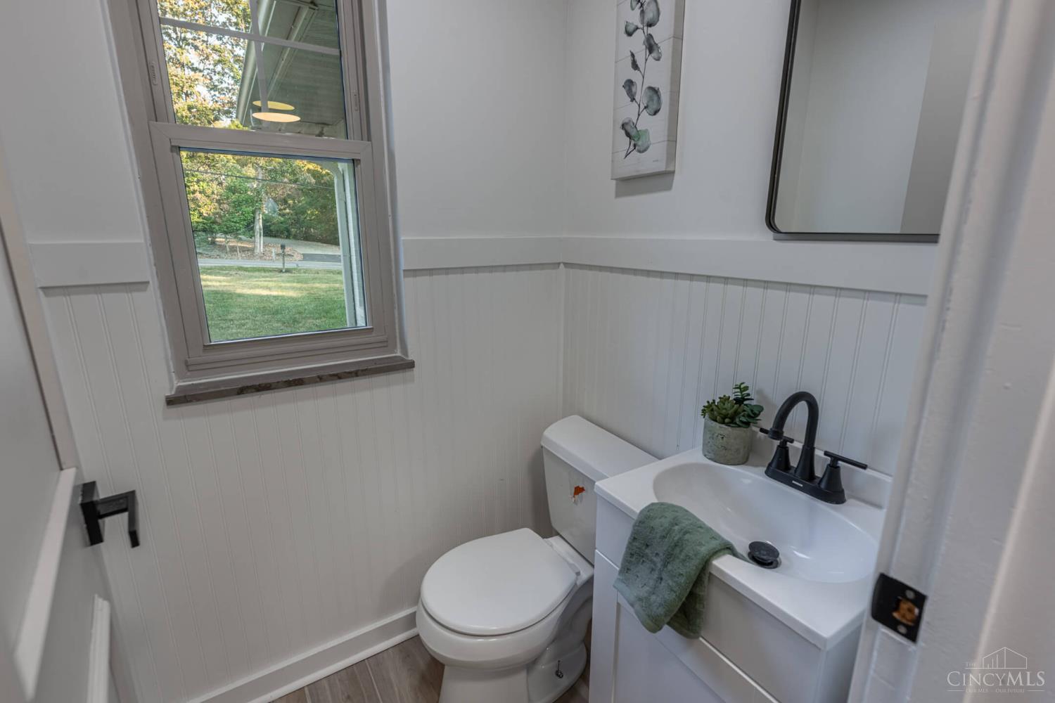 8301 Red Lion Five Points Road