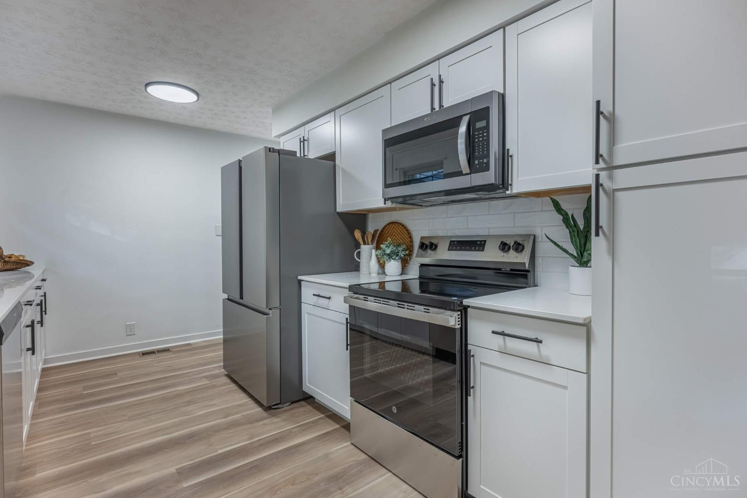 8301 Red Lion Five Points Road