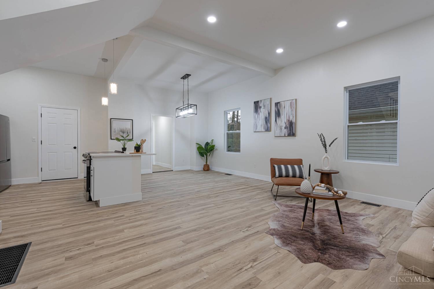 5618 Prentice Street