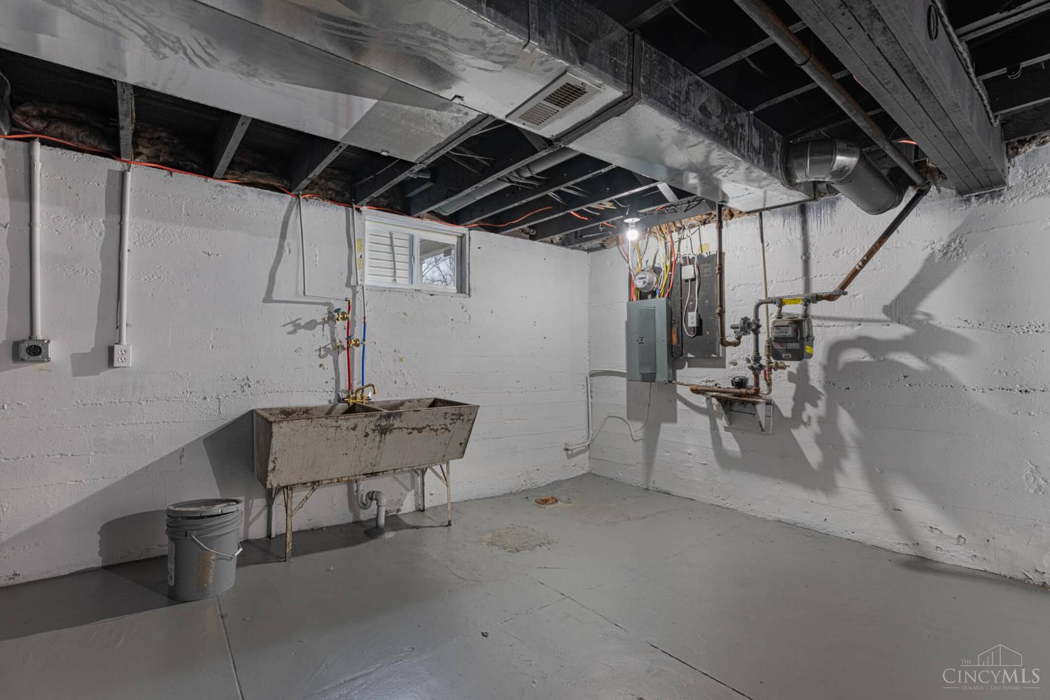 5618 Prentice Street