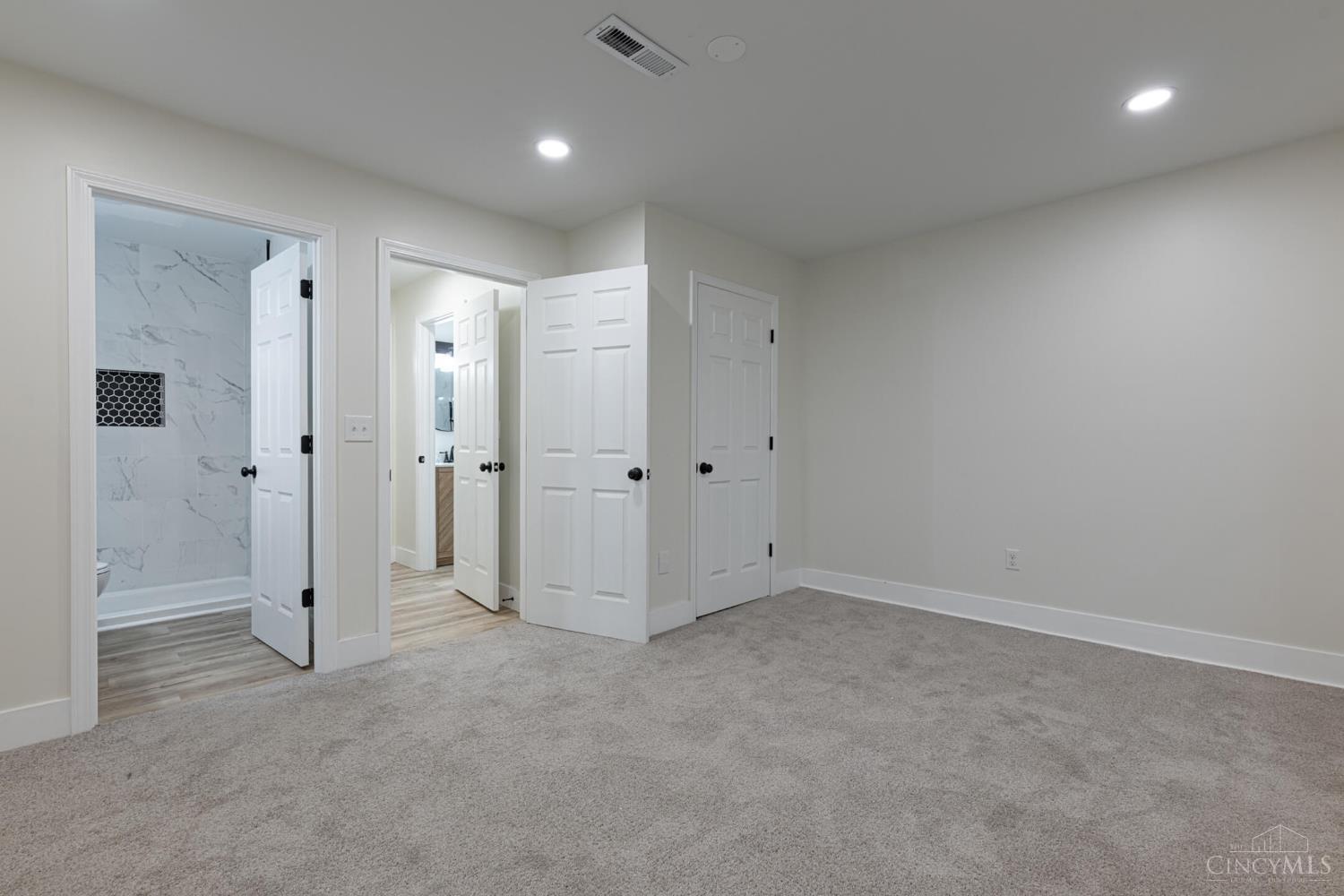 5618 Prentice Street