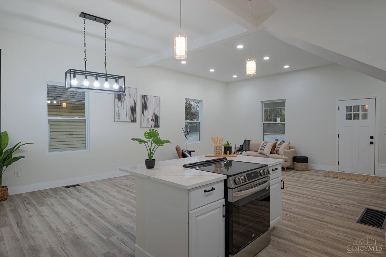 5618 Prentice Street