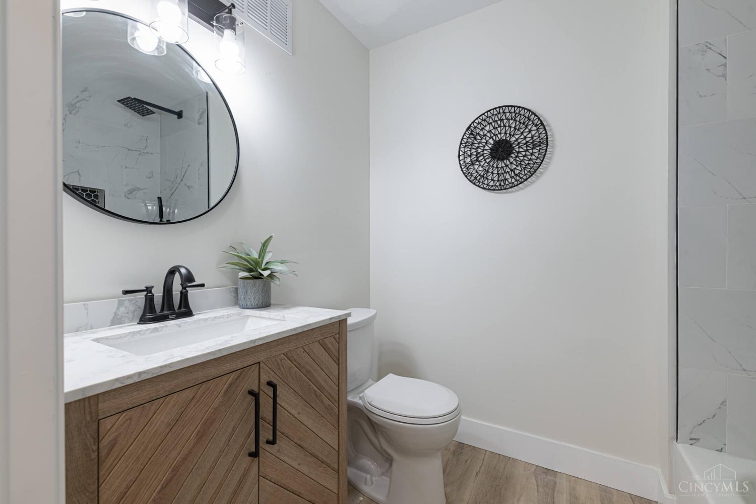 5618 Prentice Street