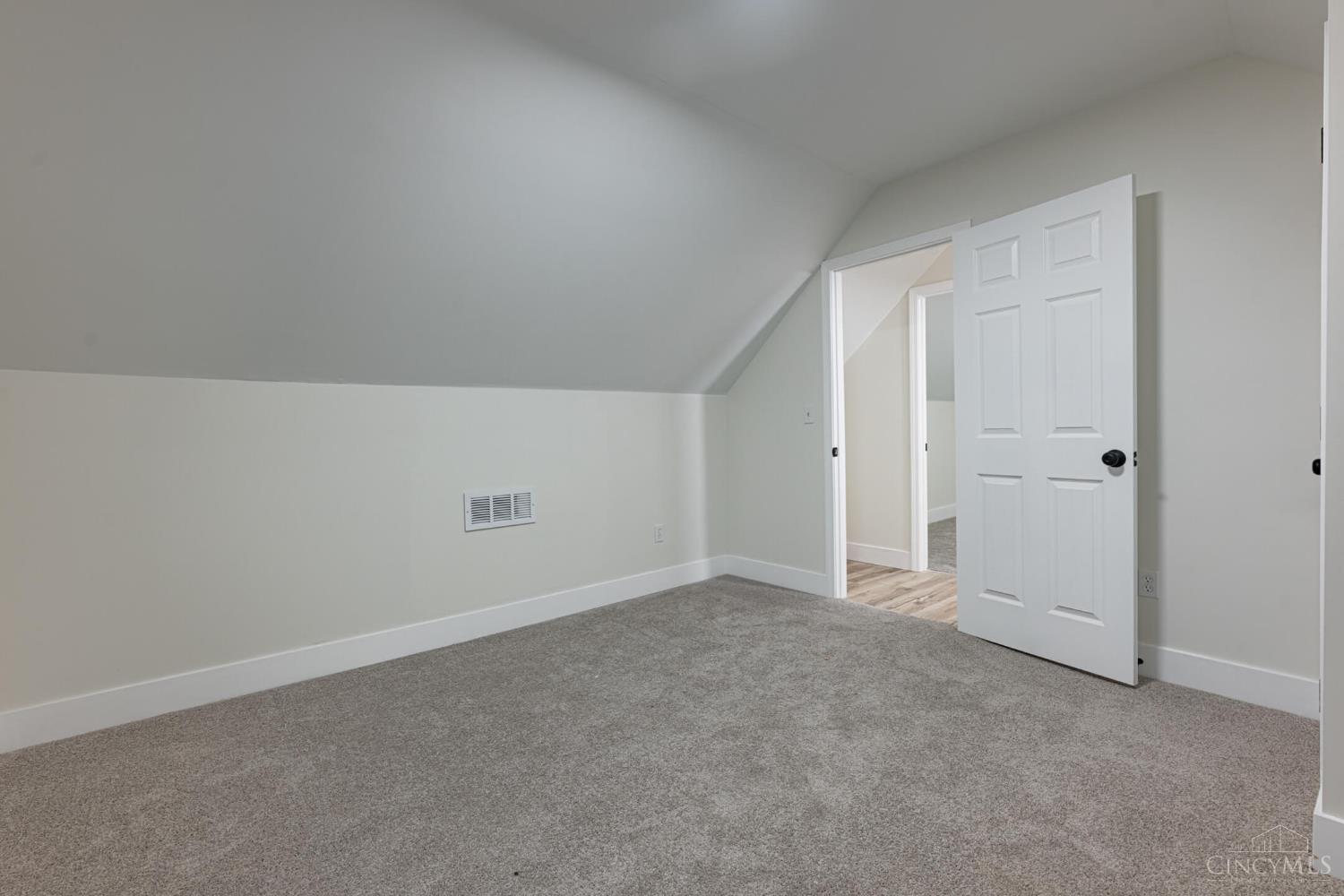 5618 Prentice Street