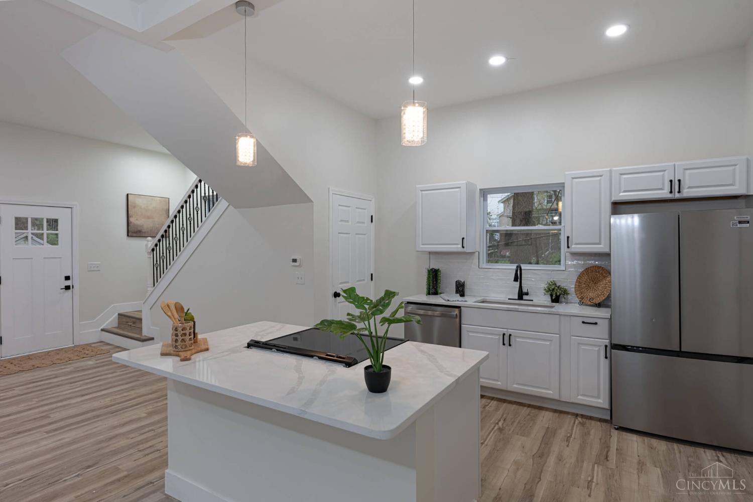 5618 Prentice Street